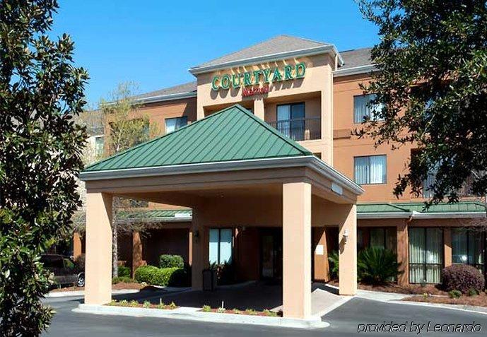 Отель Courtyard By Marriott Валдоста Экстерьер фото